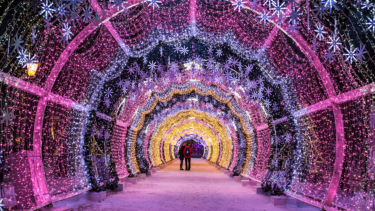 How to Seamlessly Manage Crowds at Your Next Holiday Event ACTIVE